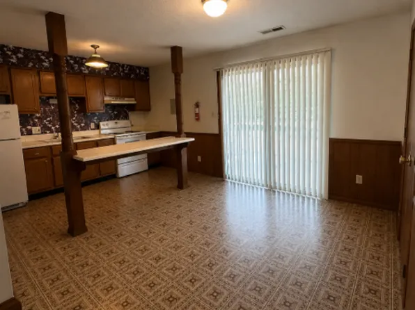 946 Indiana St #1, Lawrence, KS 66044