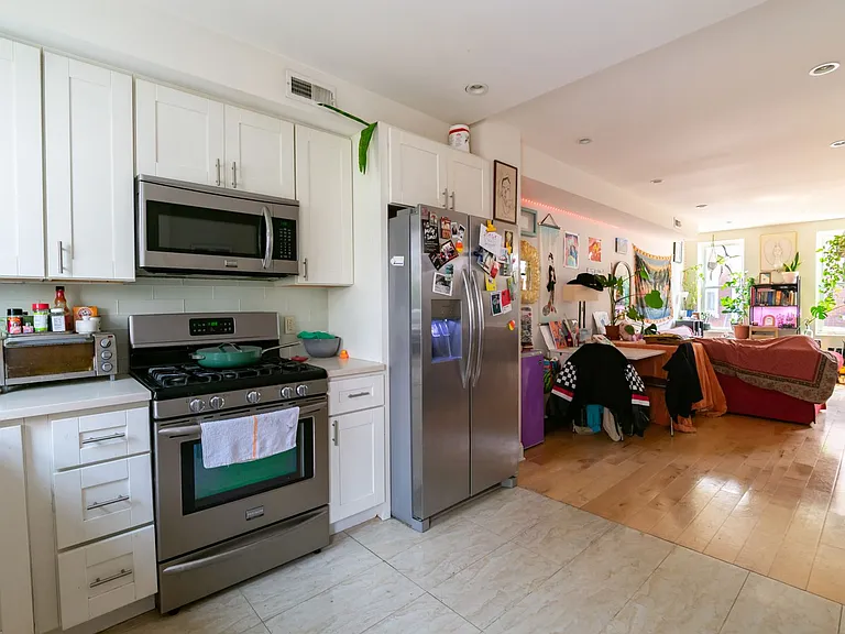 1538 S Opal St — Photo 6