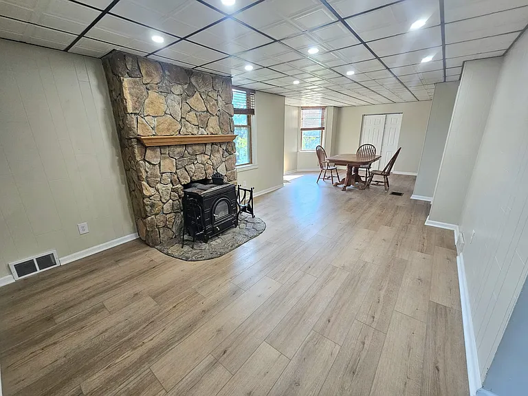 5234 Waltherman St — Photo 2