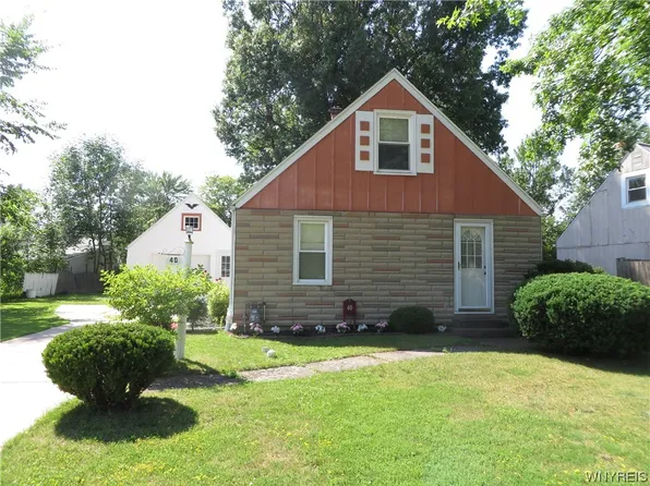 40 Hemlock Rd, Amherst, NY 14226