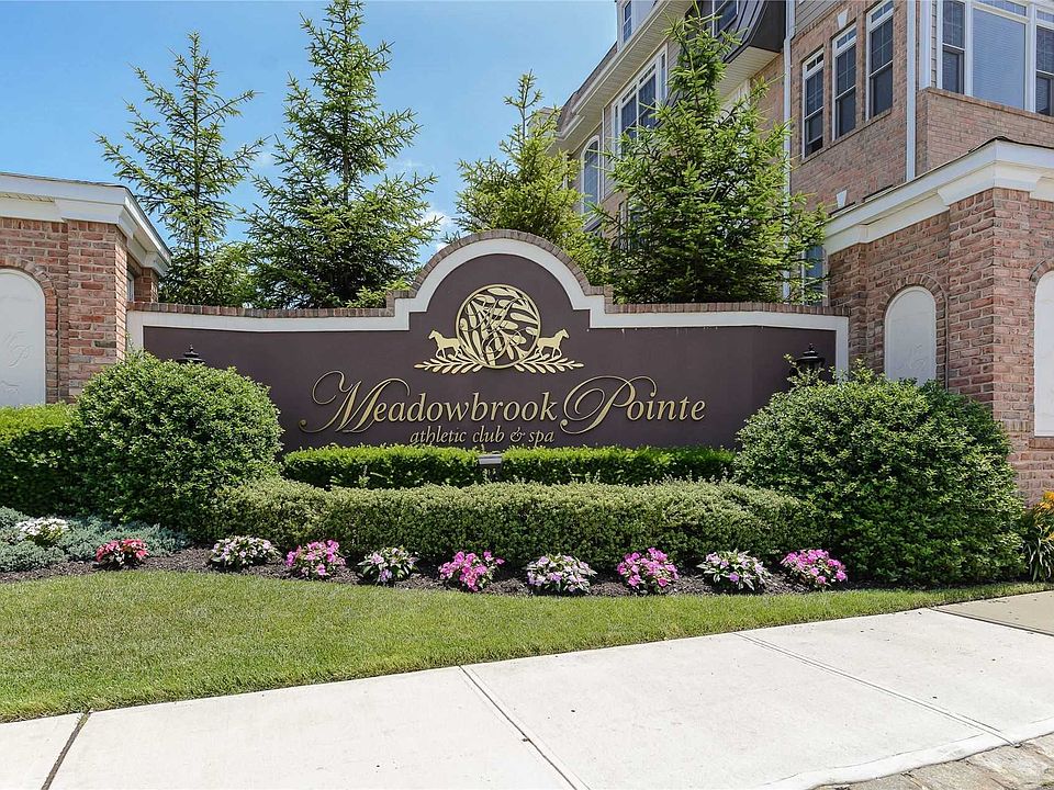 1st image of 558 Roosevelt Way #558