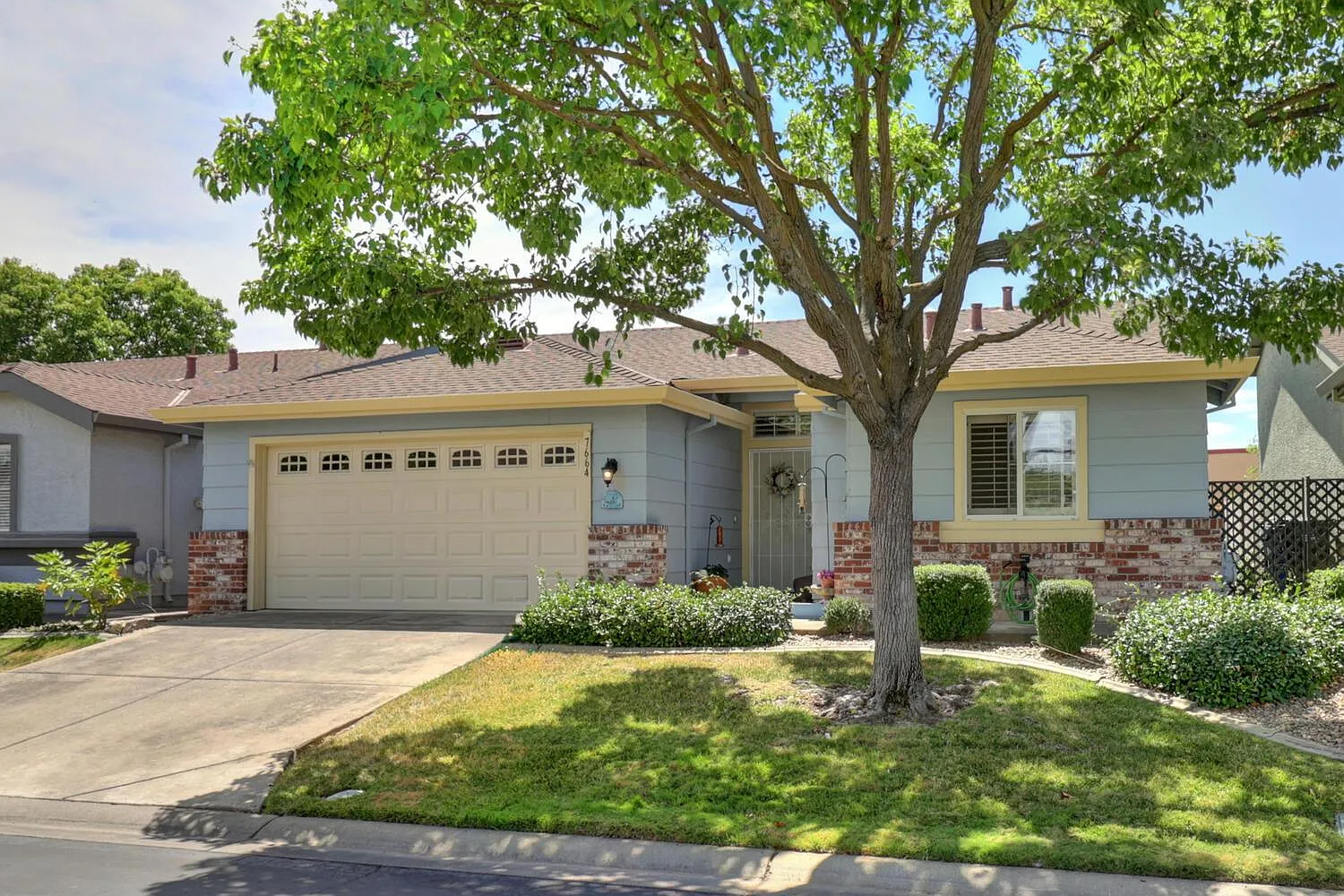 7664 Sundrift Ln photo 1