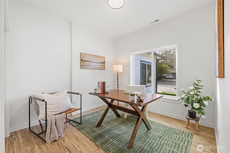 5th image of 5117 144th Street SW