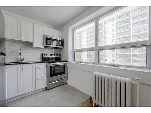 391 Sherbourne St Photo 1