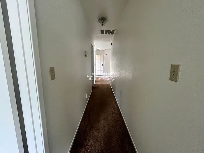 6019 Carolina Cir — Photo 23