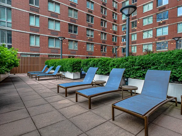 400 West 37th Street image 19 of 69