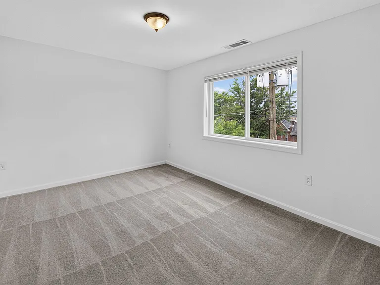 1715 Minnesota Ave SE #112 — Photo 8