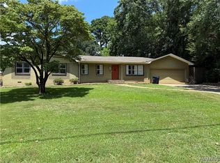 1004 Greystone St, Northport, AL 35473