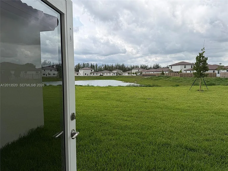 2384 SE 29th Dr #2384 — Photo 38