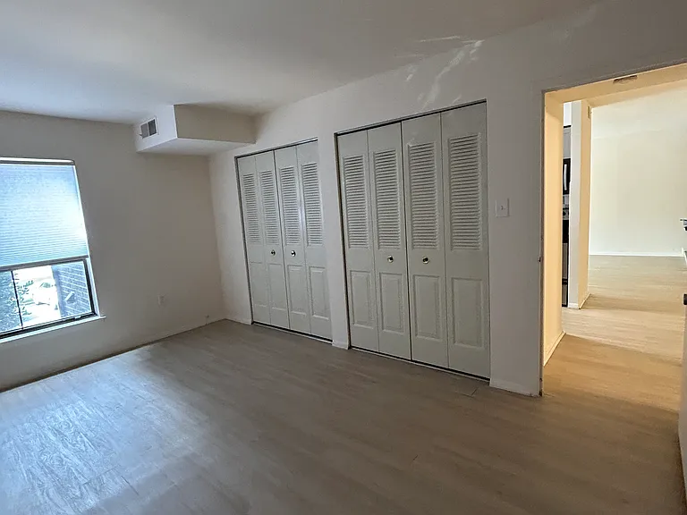 425 Christopher Ave #14 — Photo 13