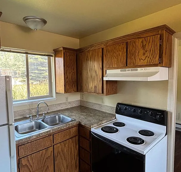 620 Forest Edge Rd #D — Photo 12
