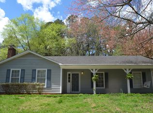 1300 Granada Ln, Greensboro, NC 27407