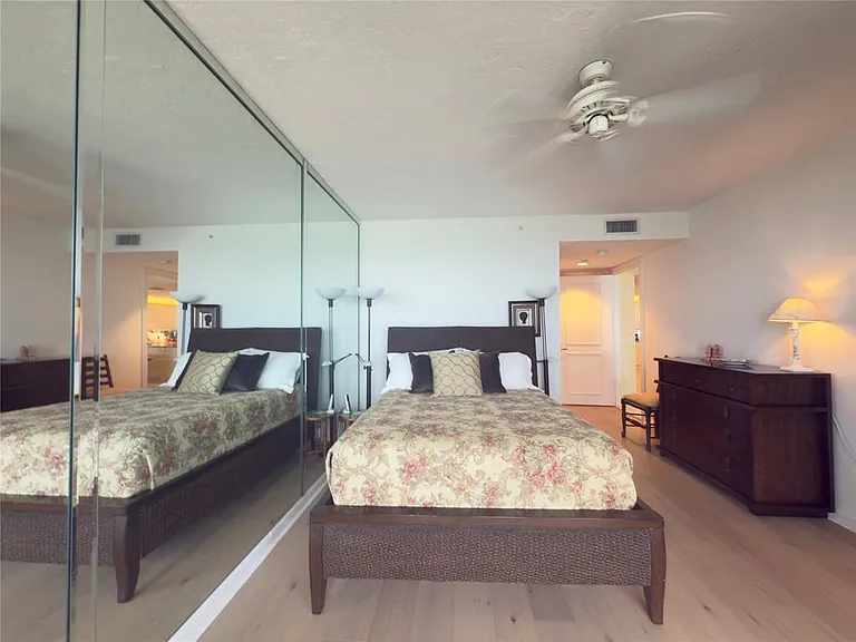 800 Ocean Dr #404 — Photo 10