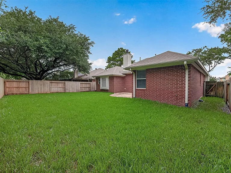 14531 Chestnut Falls Dr — Photo 42