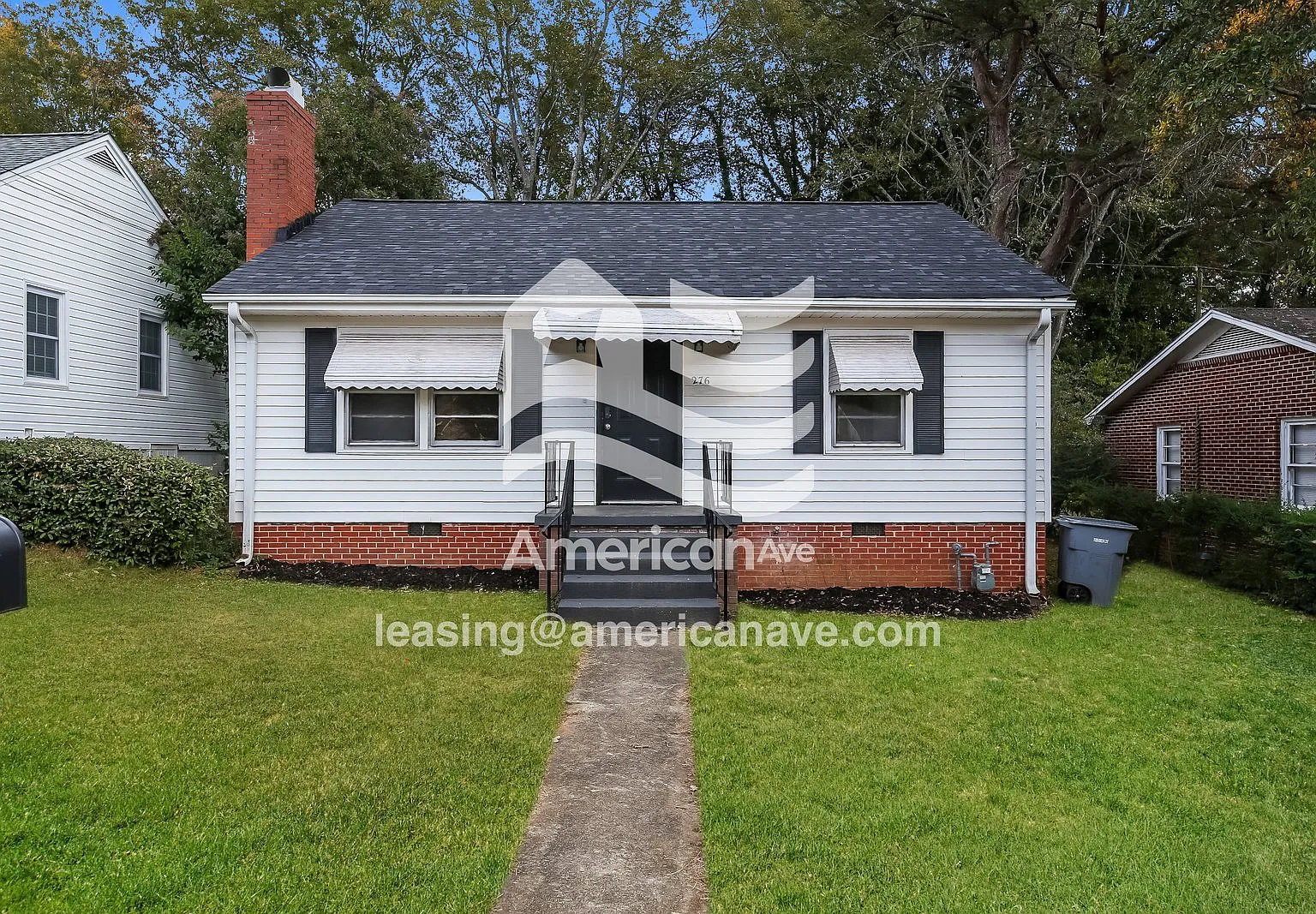 2 bed, 1.0 bath, 921 sqft, $1,020 — Photo 1