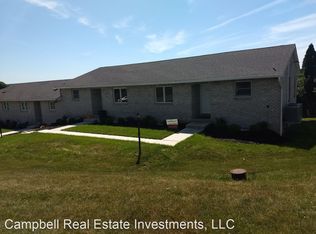 106 Hillcrest Ln #F-52, Slatington, PA 18080