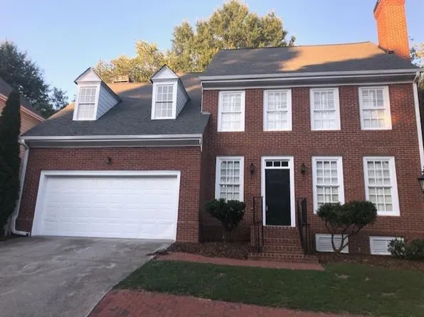 1278 Village Run, Atlanta, GA 30319