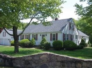 42 Mill Rd, North Hampton, NH 03862