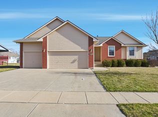 3910 N Rutgers St, Maize, KS 67101