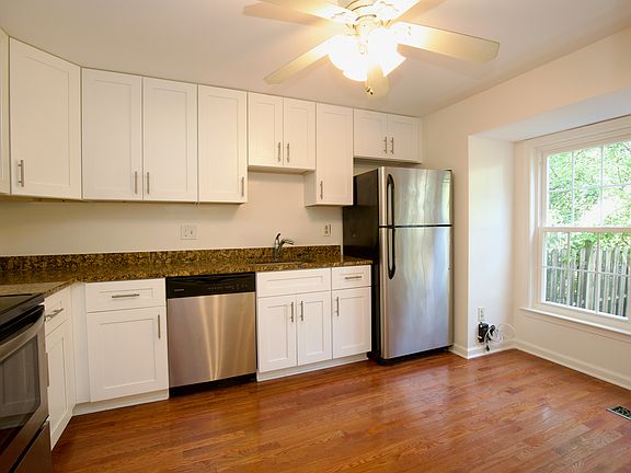 5th image of 25 Prairie Landing Ct