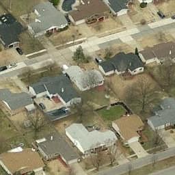 2nd image of 3696 Briargrove Dr