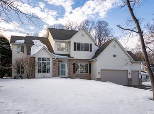 8213 Niagara Ln N, Maple Grove, MN 55311