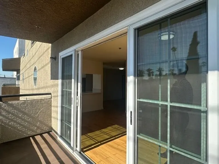 1212 Arapahoe St #305 — Photo 37