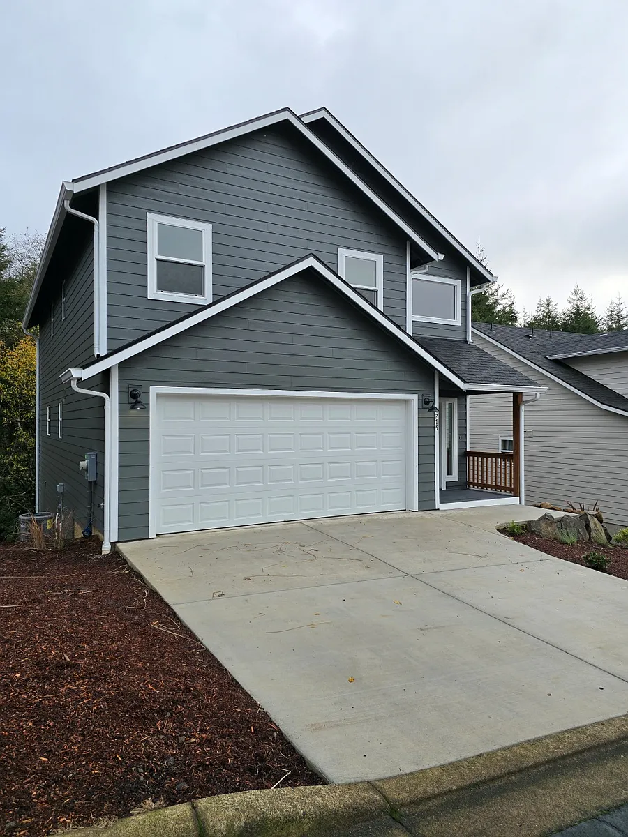 Building Photo - 4275 Sequoia Loop