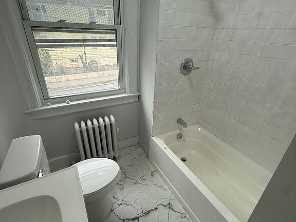 4th image of 539 Scotland Rd Floor 2