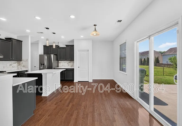 10431 Paisley Abbey Ln — Photo 5