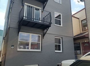 696 Market St APT 1, Newark, NJ 07105
