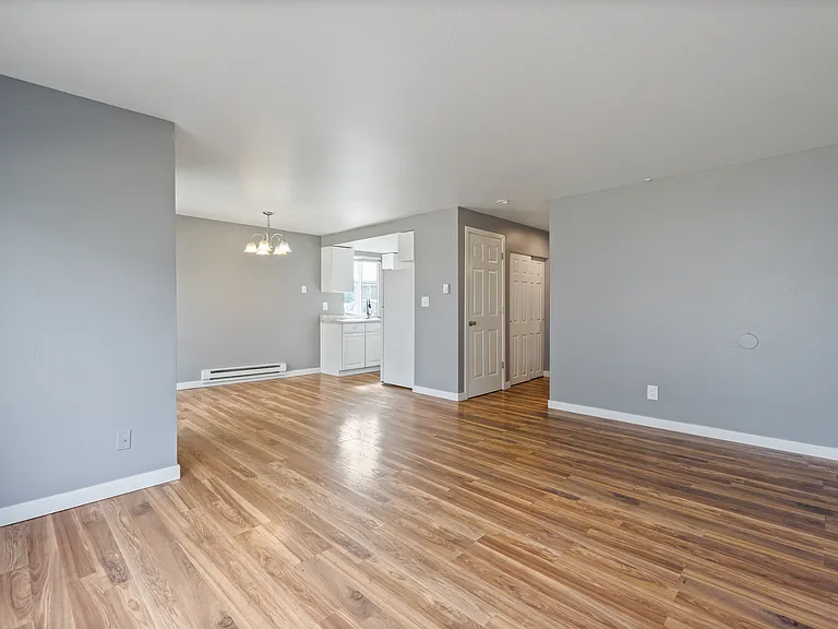 4028 S Lawrence St #E — Photo 8