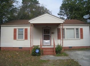 207 Lynn Ave, Fayetteville, NC 28301