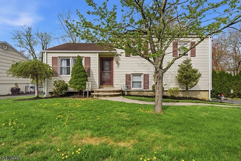 1st image of 23 WITT AVENUE
