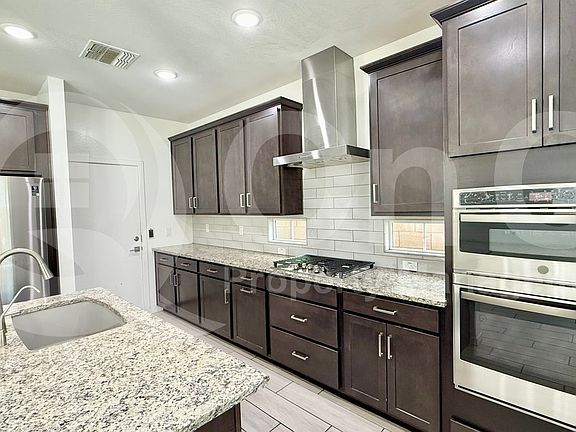4th image of 1319 W Javelina Dr