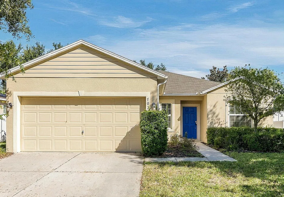 703 Lake Douglas Dr