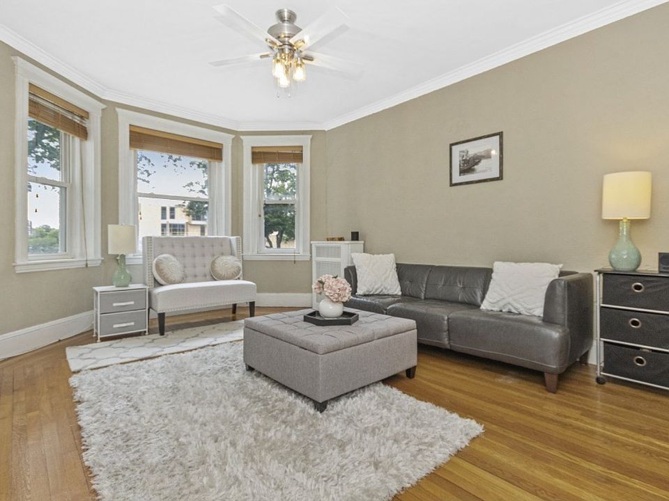 Large livingroom