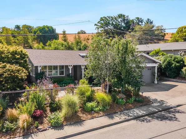 105 Trellis Dr, San Rafael, CA 94903