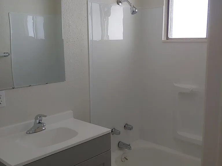 752 12th St #4-8 — Photo 20