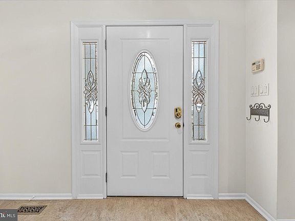 2nd image of 701 Bridgeview Rd