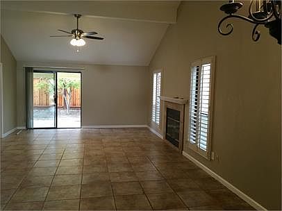 2nd image of 1901 Heather Ct