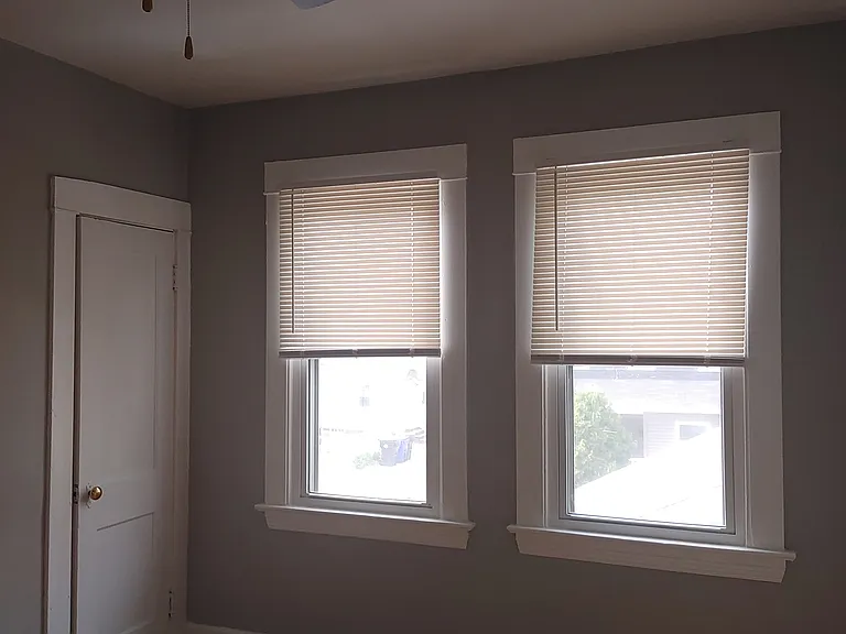 2469 Thurman St #UP — Photo 8