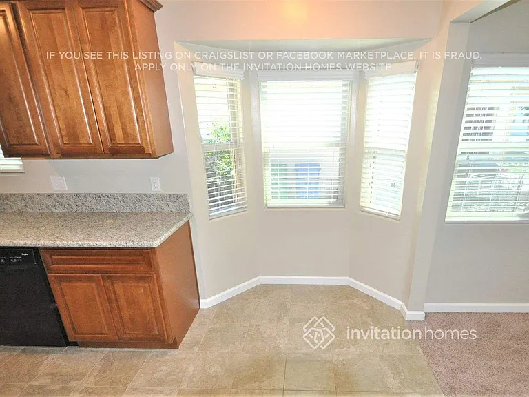 7108 Heliotrope Ave — Photo 4