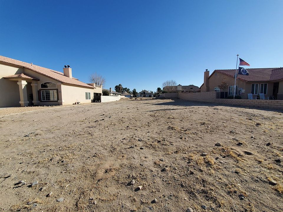 2nd image of 15187 Orchard Hill Ln