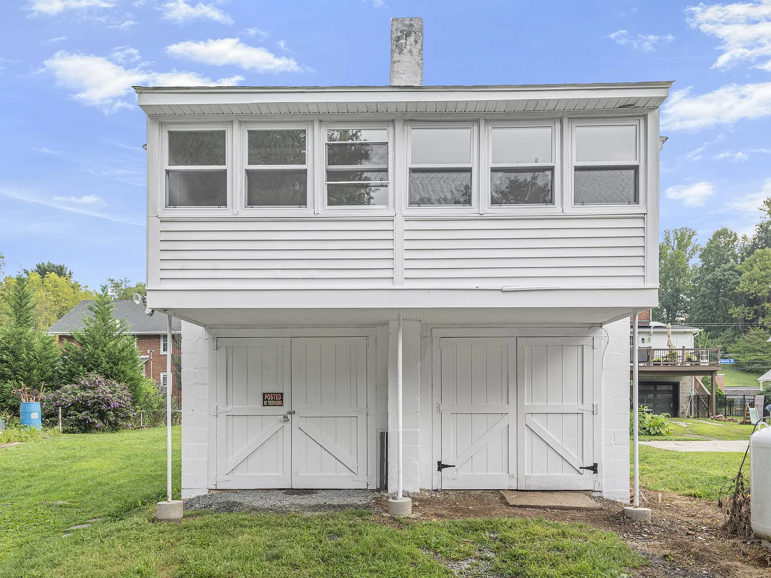 2 bed, 600 sqft, $1,600 — Photo 2
