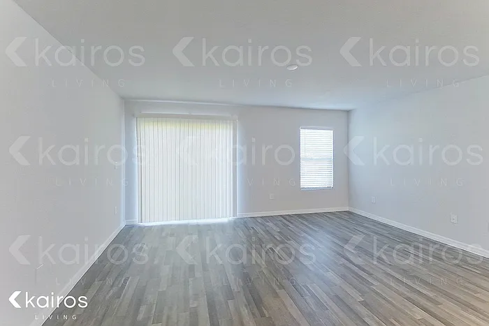 1247 Huntington St — Photo 2