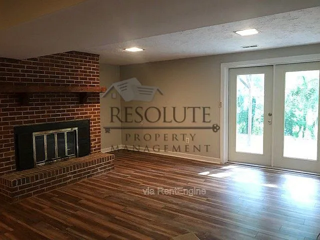 4812 Radcliff Rd — Photo 11
