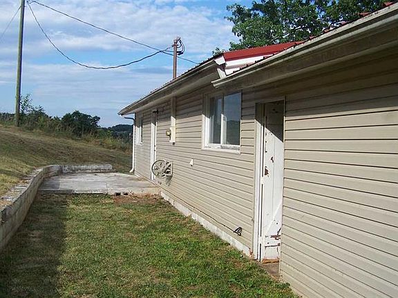 2nd image of 1036 Sunnydale Cir
