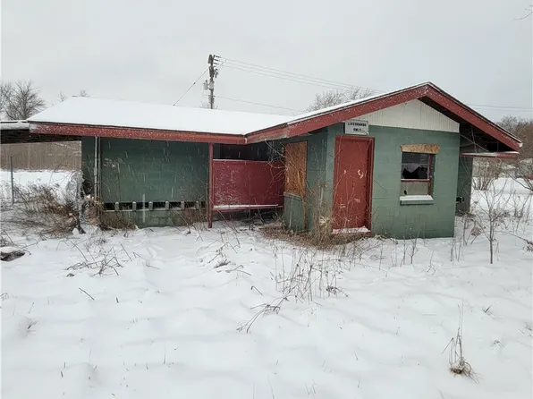 50 Briarwood Dr #13, Lockport, NY 14094