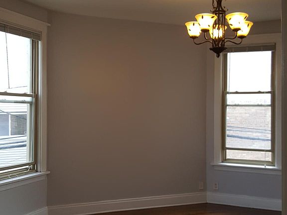 2nd image of 2814 W Barry Ave #2